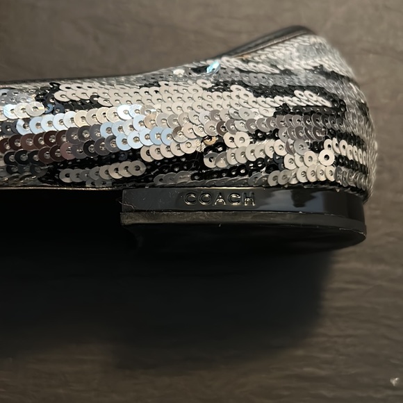 Coach silver sequin ballet flats size 7b - Picture 5 of 9